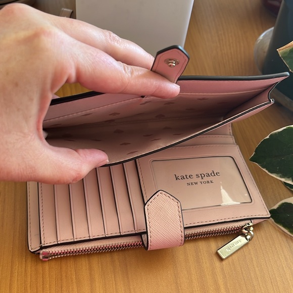 Kate Spade Pink Star Wallet Pre Loved - Picture 9 of 15